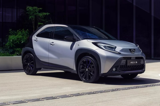 Új „csapattag” az irodában – bemutatkozik a Toyota Aygo X
